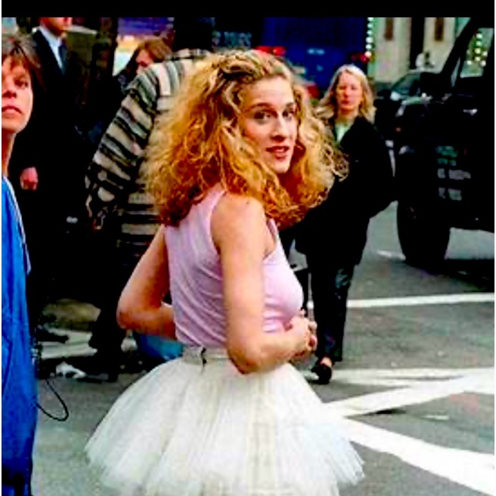 COPY - Carries Bradshaw Halloween costume.